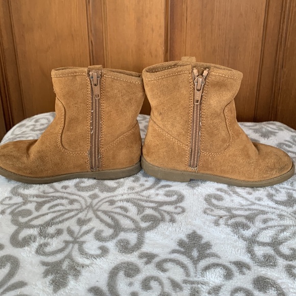 Girl Booties Toddler/Small Girl Size 8 - Picture 3 of 6